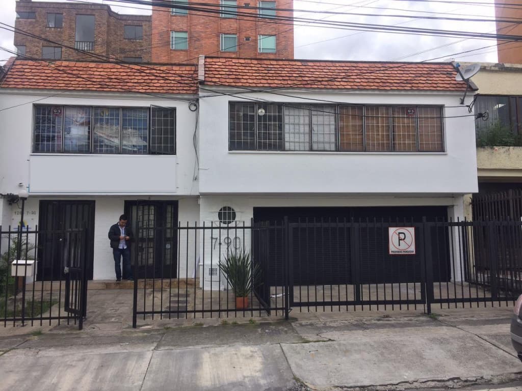 Casa en Arriendo en Santa barbara oriental, Bogotá
