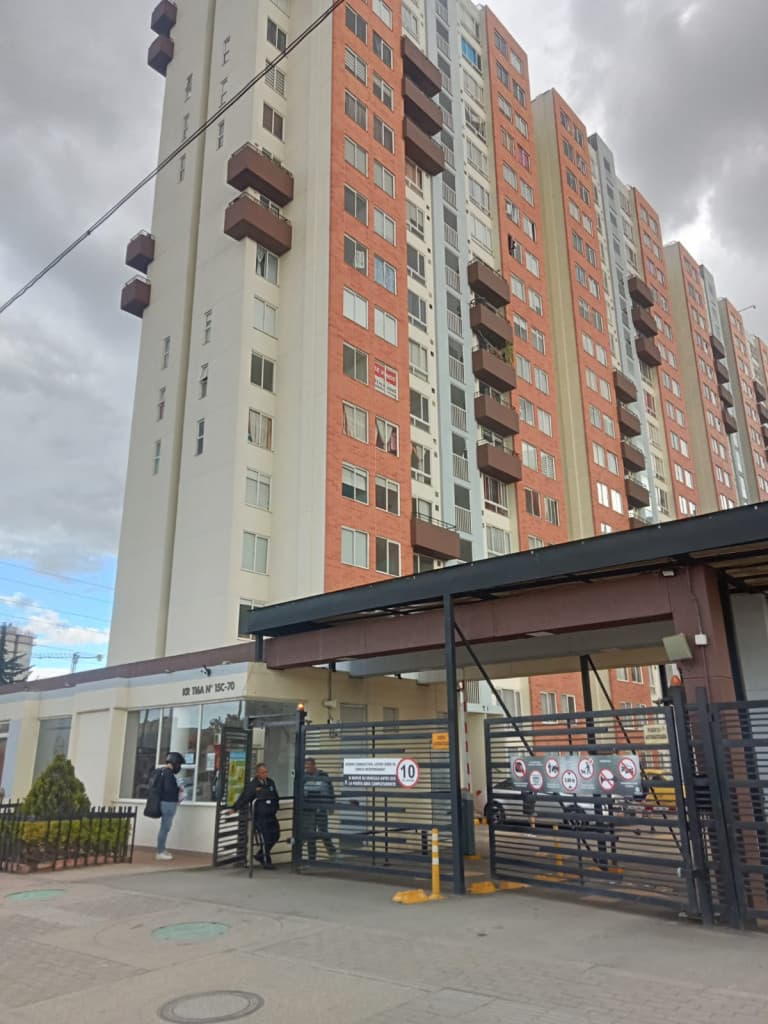 Apartamento en Arriendo en Fontibon, Bogotá — foto 1