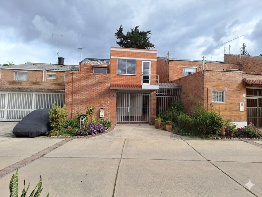 Casa en Arriendo en Hacienda cordoba, Bogotá — foto 1