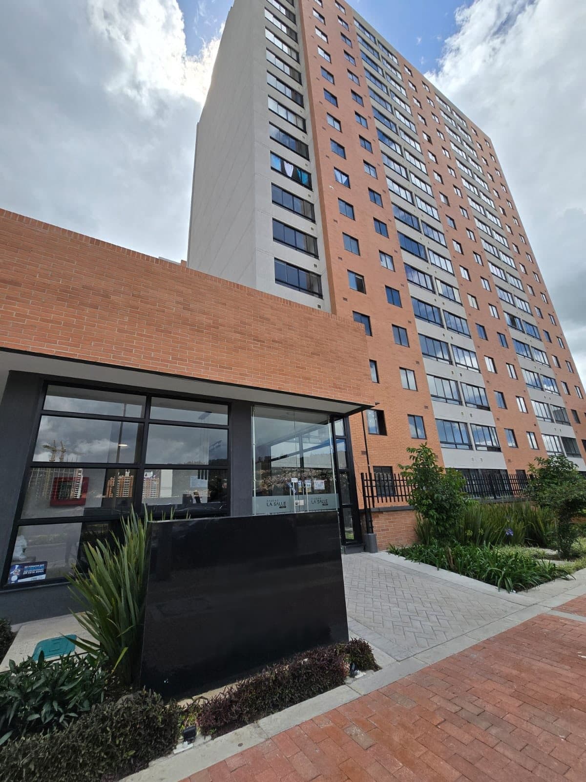 Apartamento en Arriendo en Santa Barbara, Bogotá — foto 1