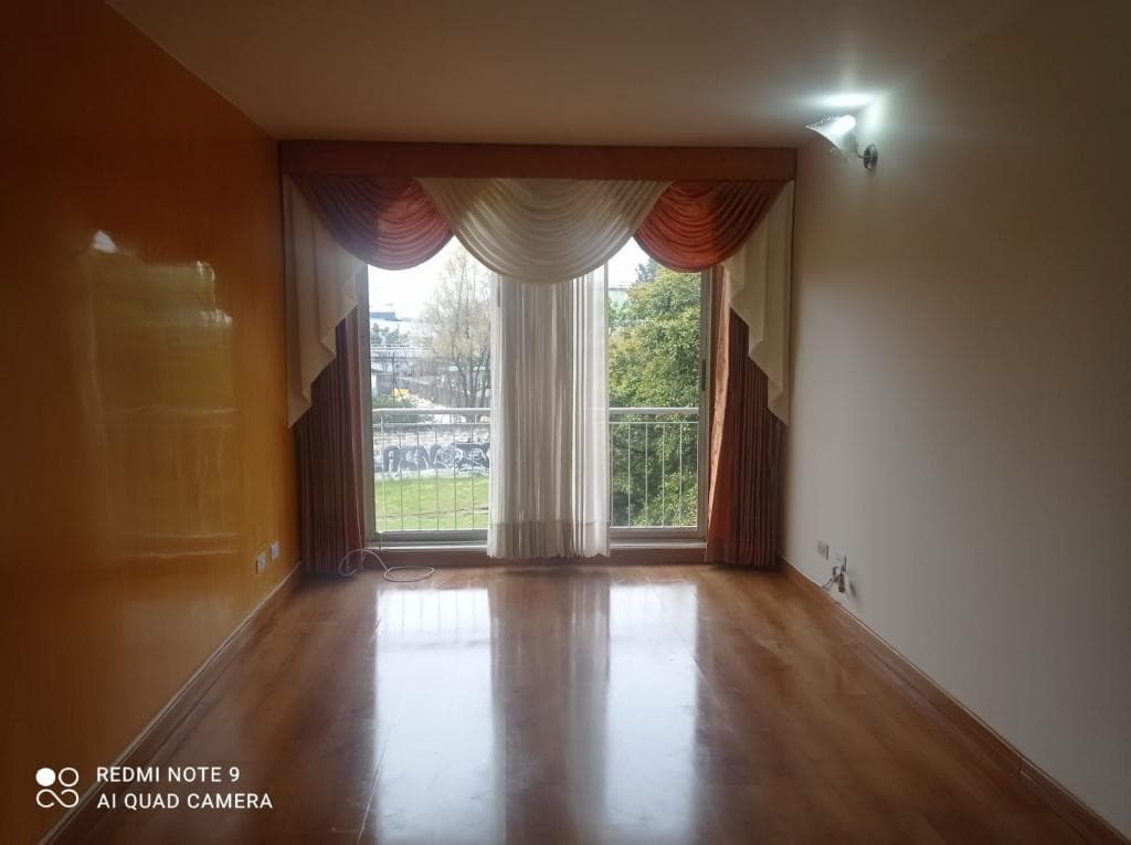 Apartamento en Arriendo en Quinta paredes, Bogotá — foto 1