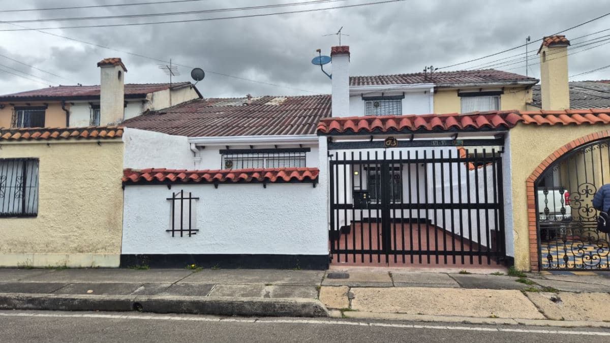 Casa en Arriendo en Villa del prado, Bogotá