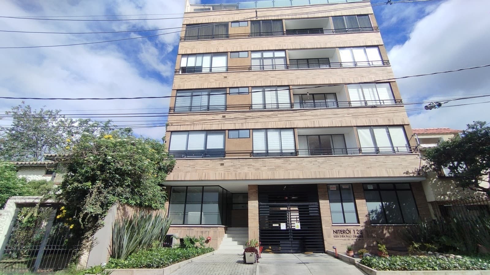 Apartaestudio en Arriendo en Las Villas, Bogotá — foto 1