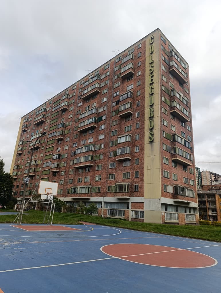 Apartamento en Venta en Colseguros, Bogotá — foto 1