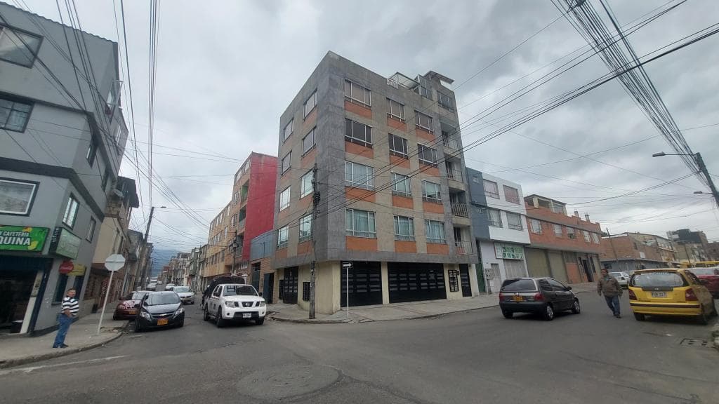 Apartamento en Arriendo en San fernando occidental, Bogotá
