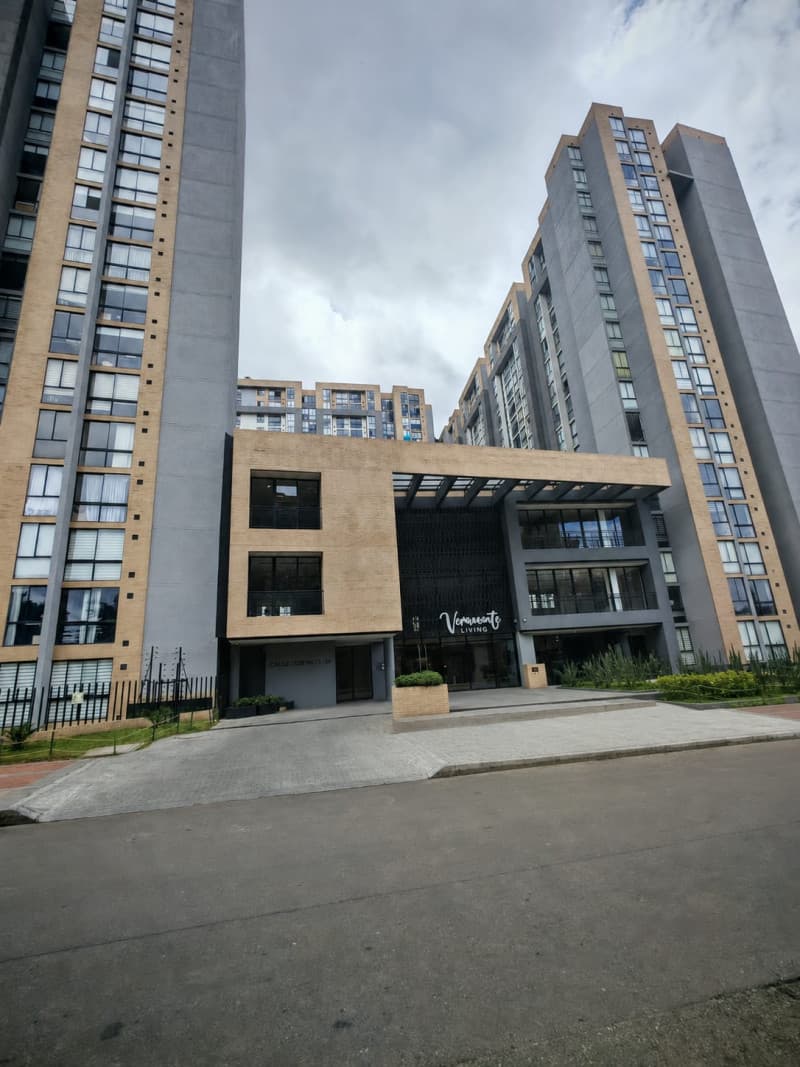 Apartaestudio en Arriendo en Colina Campestre, Bogotá — foto 1