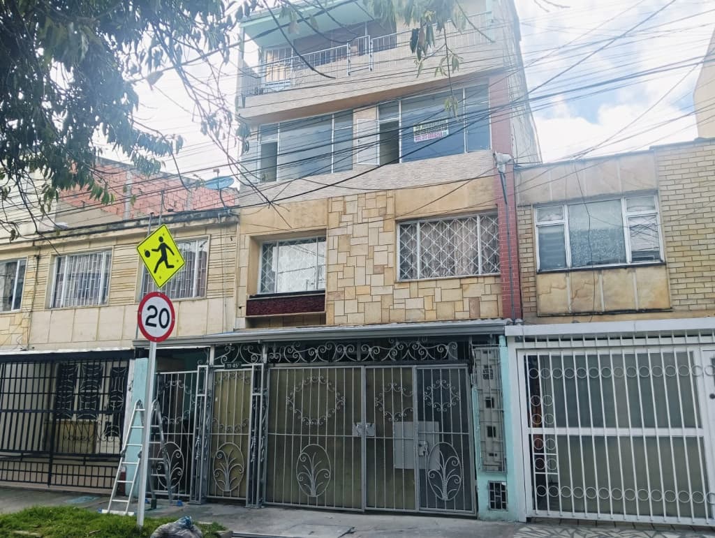 Apartamento en Arriendo en Ciudad berna, Bogotá — foto 1