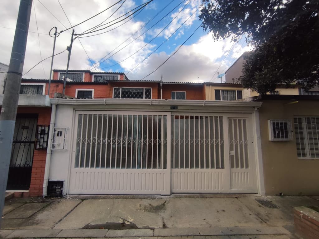 Casa en Arriendo en Santa cecilia, Bogotá — foto 1