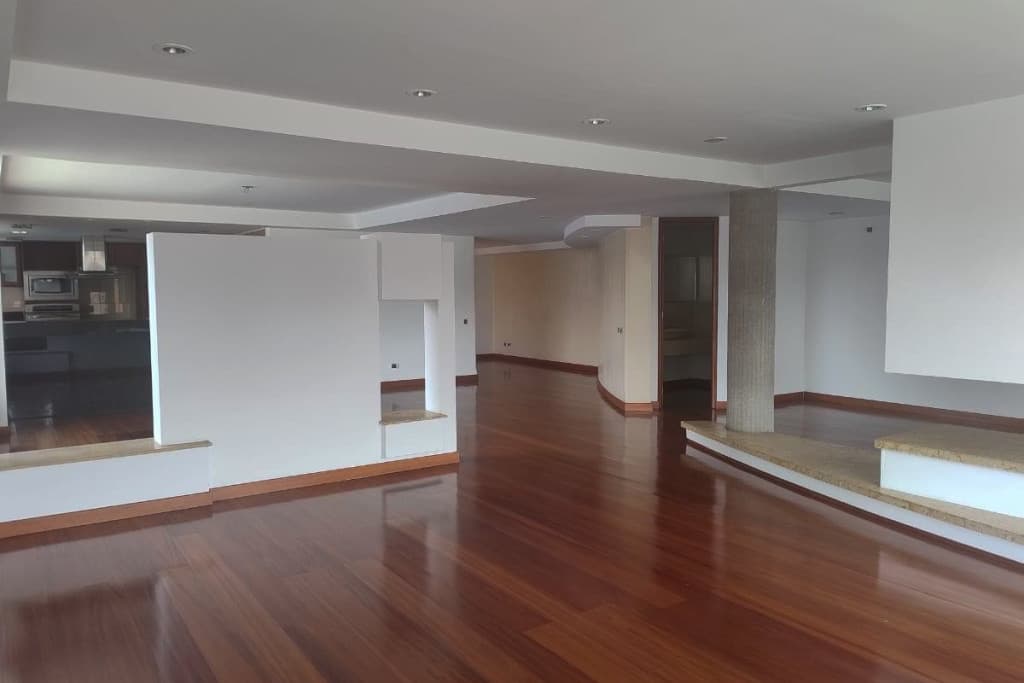Apartamento en Arriendo en Santa barbara occidental, Bogotá