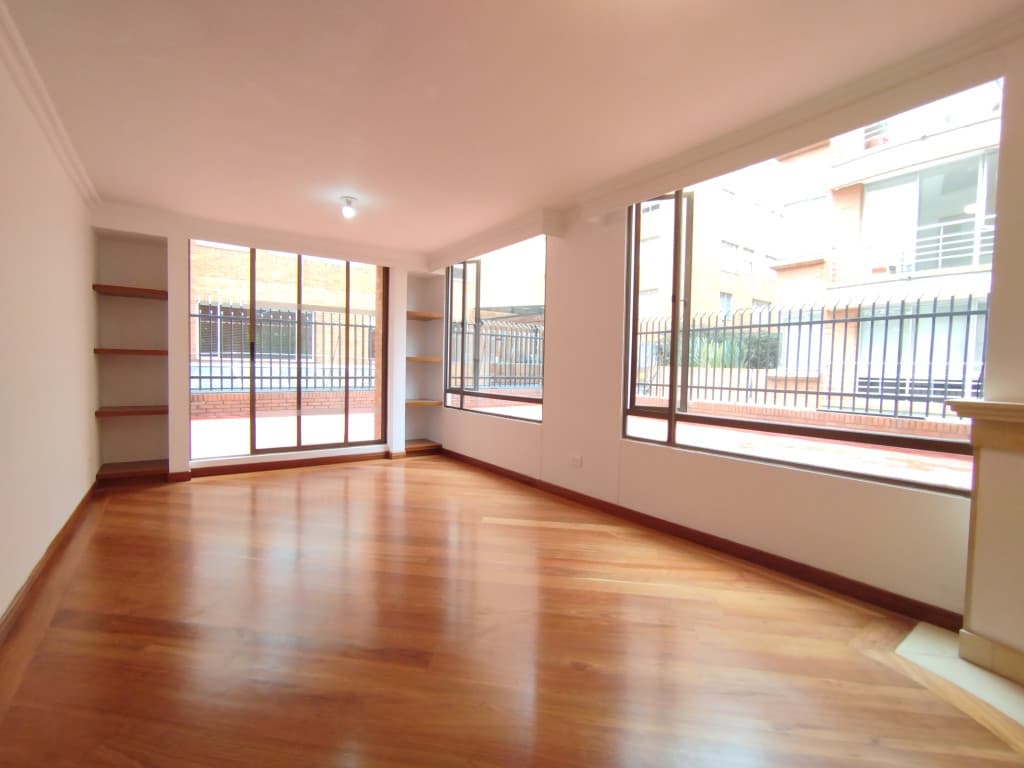 Apartamento en Arriendo en Calleja Baja, Bogotá