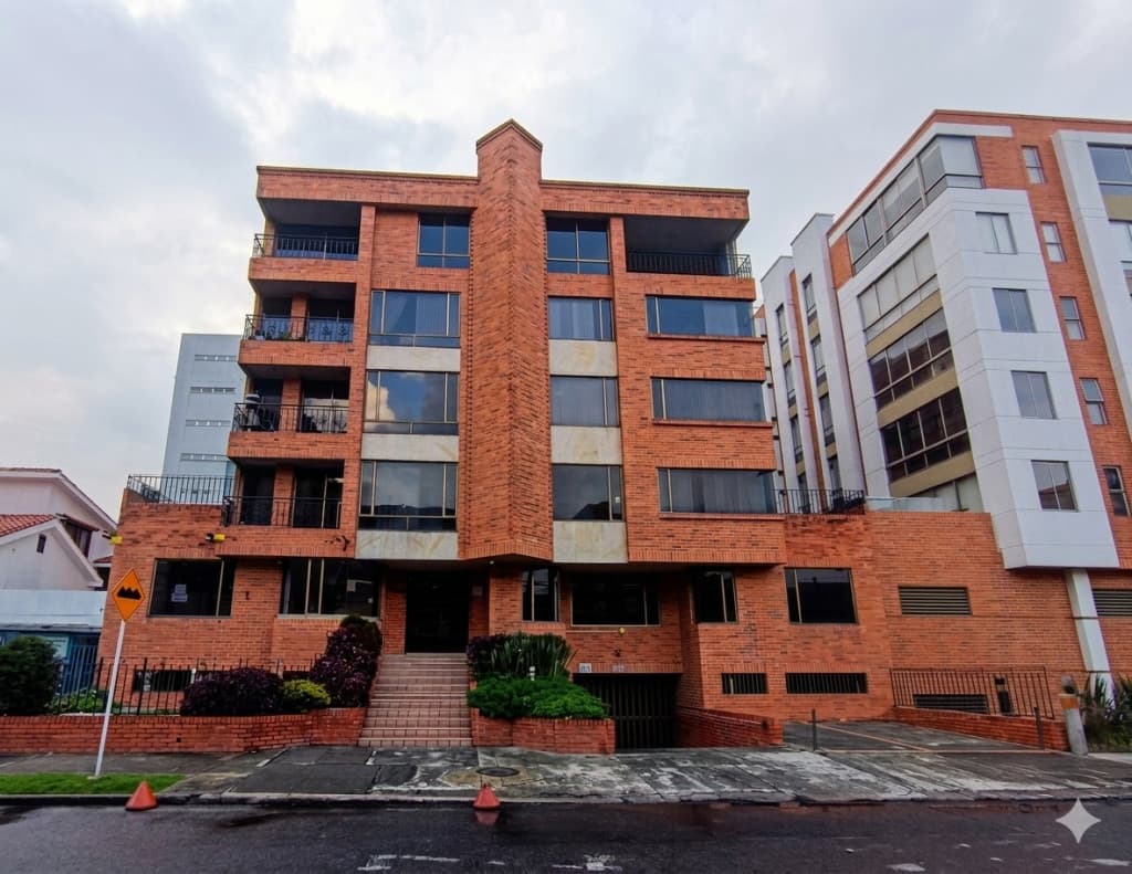Apartamento en Venta en Santa Barbara, Bogotá — foto 1