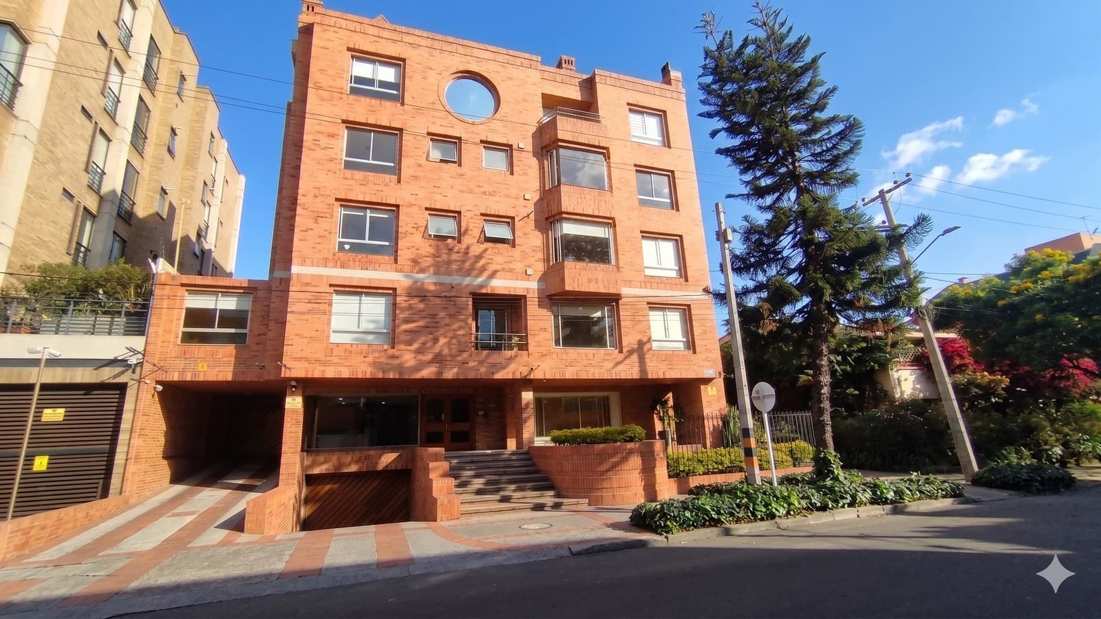 Apartamento en Venta en Santa Barbara, Bogotá — foto 1