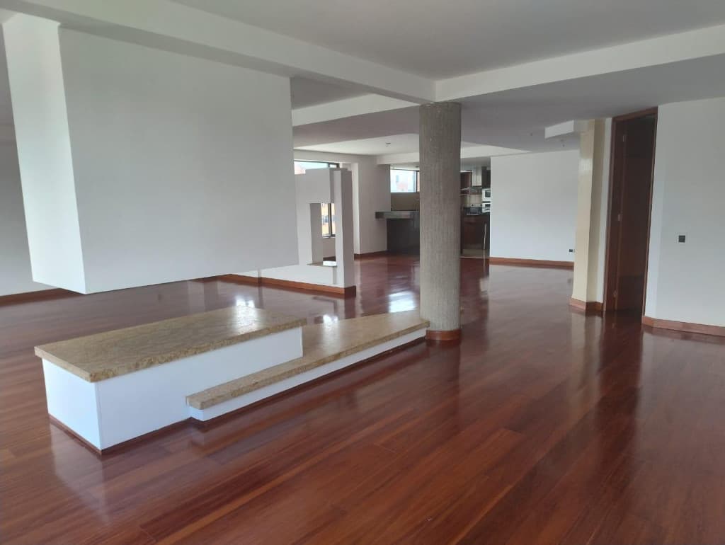 Apartamento en Arriendo en Santa barbara occidental, Bogotá — foto 1