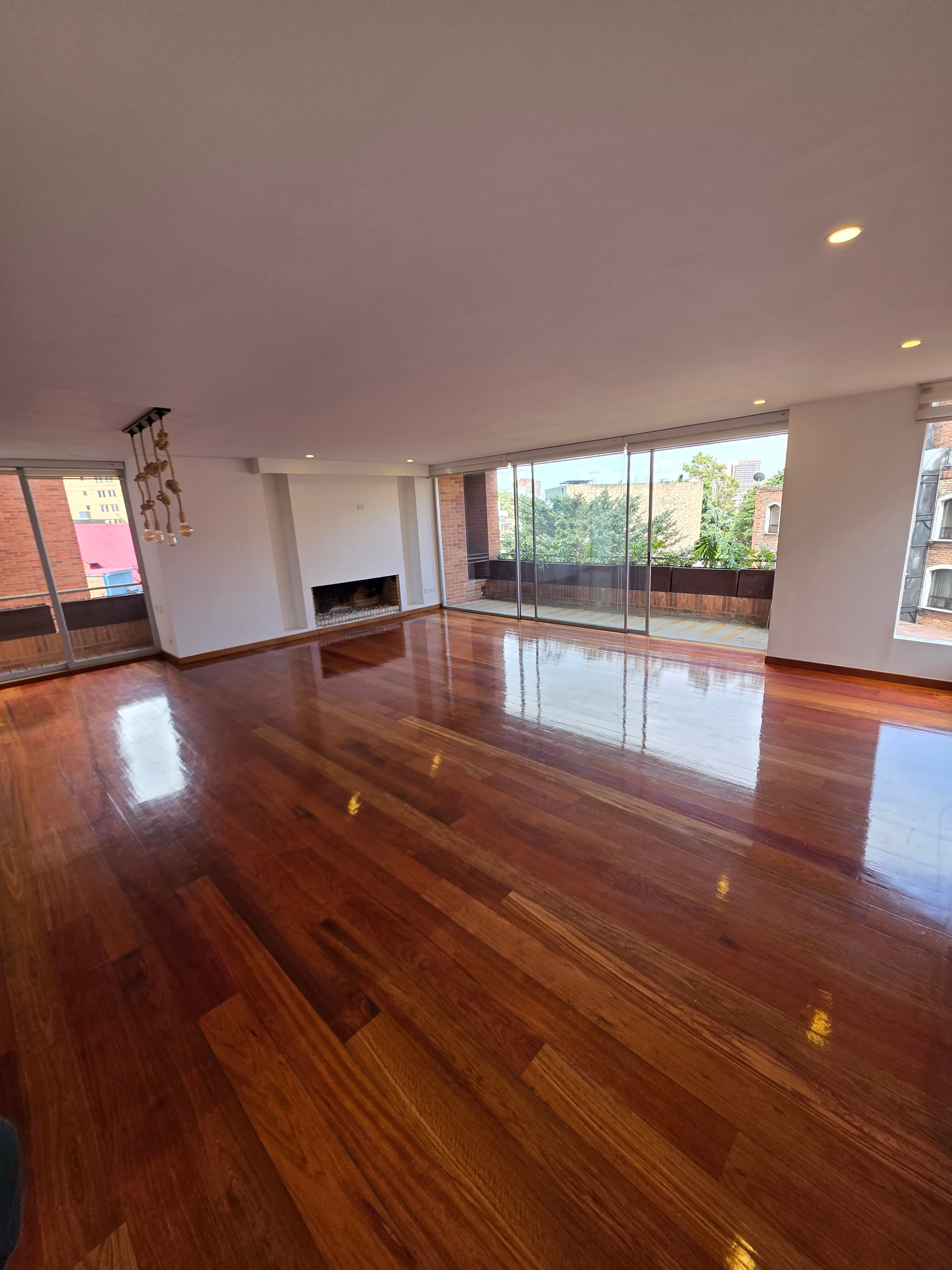 Apartamento en Arriendo en El Virrey, Bogotá